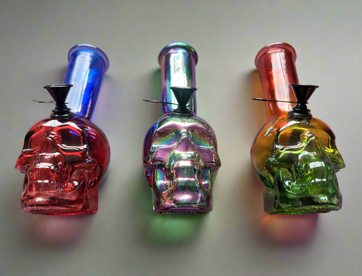 skull glass bong