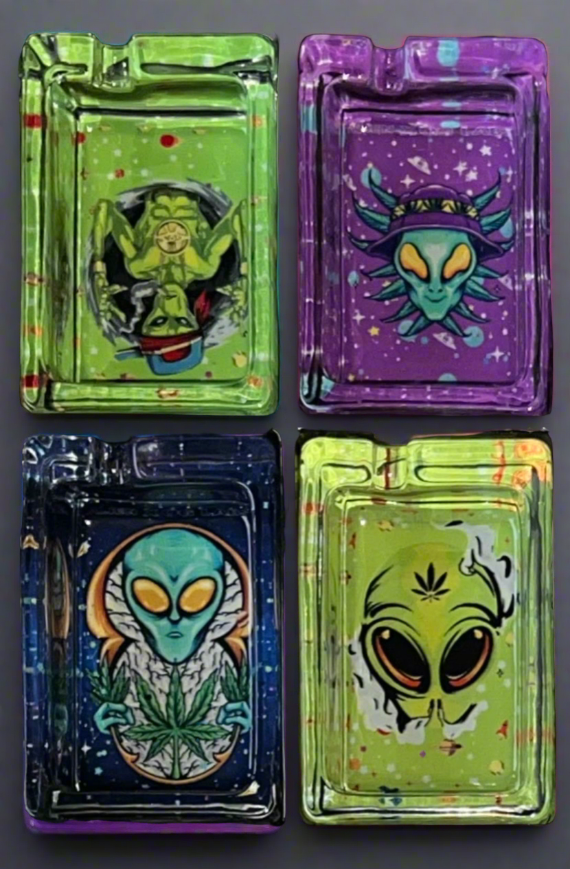 alien ashtray